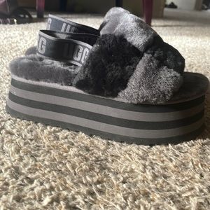 UGG platform slipper